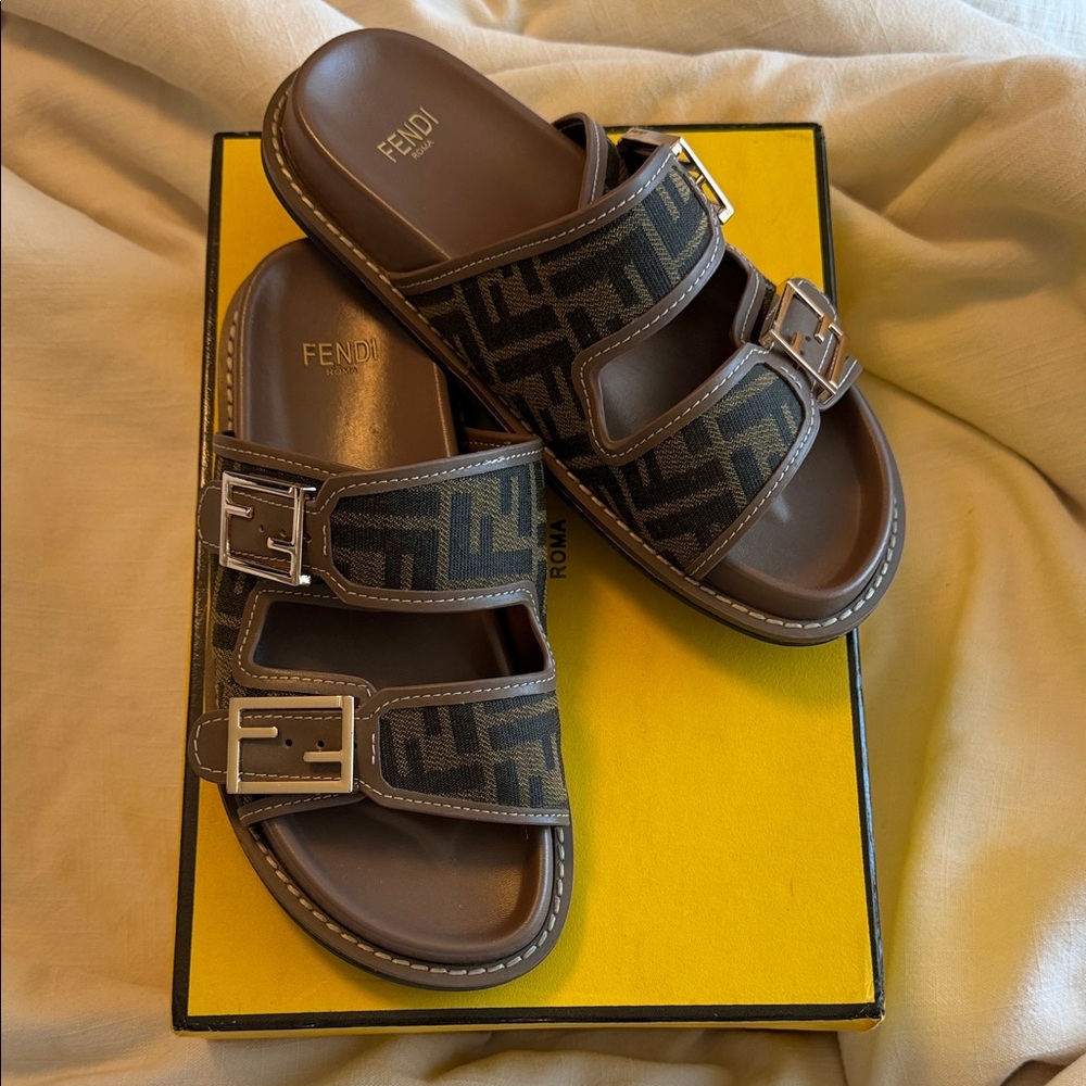 Fendi Black and Brown Logo Buckle Slides